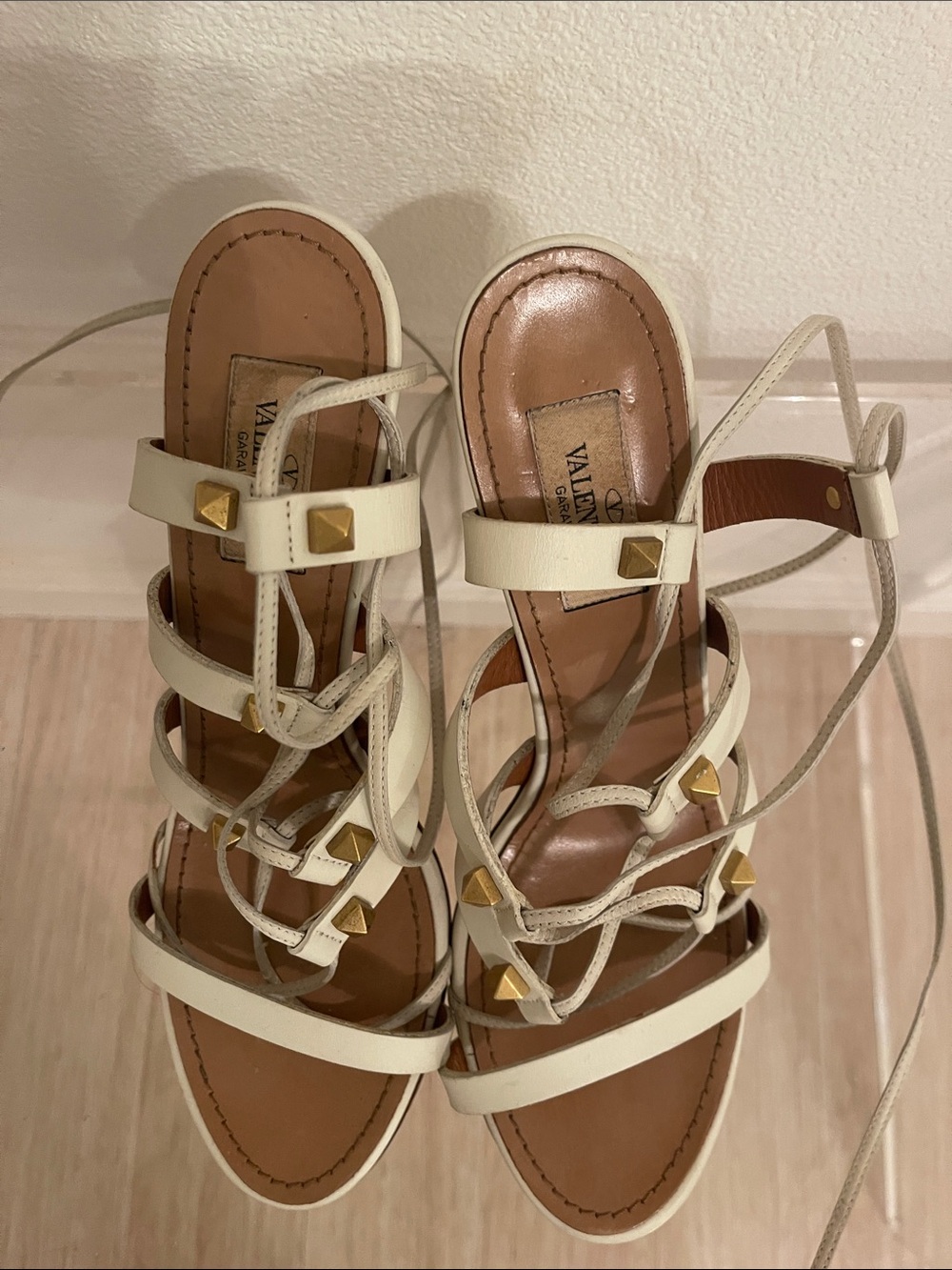 Valentino Garavani Ivory Leather Studded Gladiator Sandals size 38.5